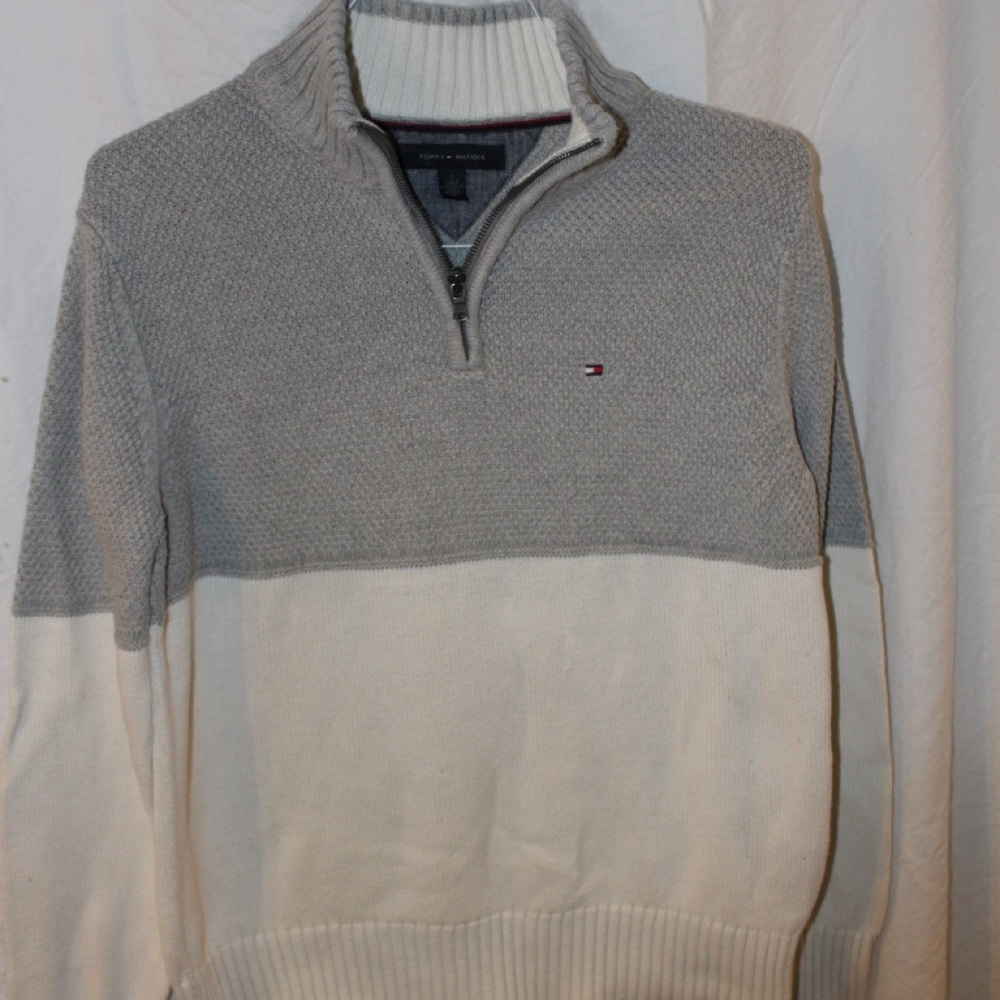 TH QUARTER ZIP SIZE M